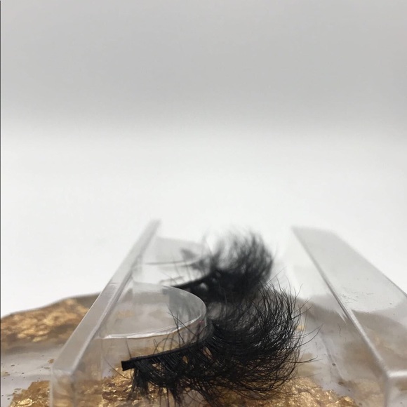 Premium Mink lashes, 25mm Lashes - Picture 7 of 16